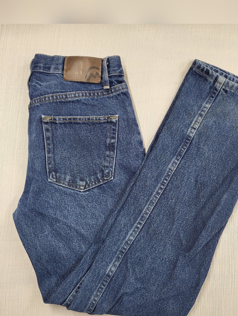 Magellan Jeans Mens 30x32 Mid Rise Blue Denim Outdoor Wear Medium Straight Jean